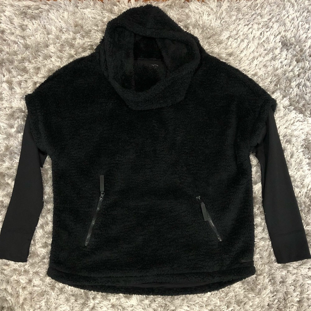 Betsey Johnson performance (active wear)